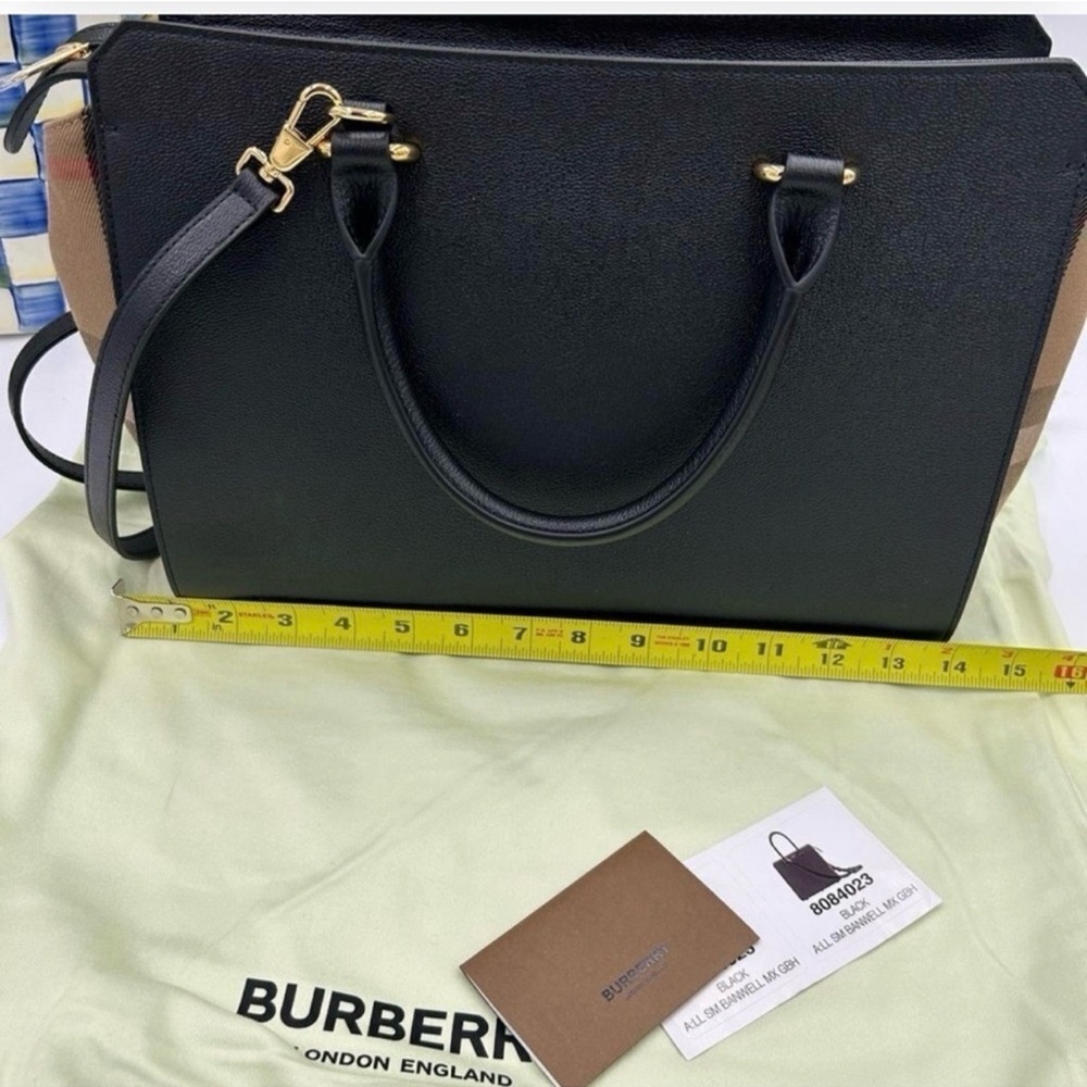 Women's Burberry Banwell classic check leather bag with detachable strap - Picture 14 of 15